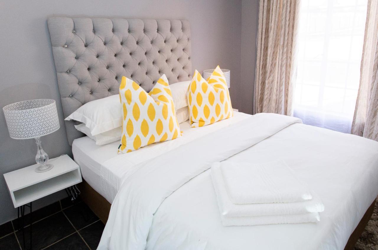 3 Lux Suites Middelburg  Exterior photo